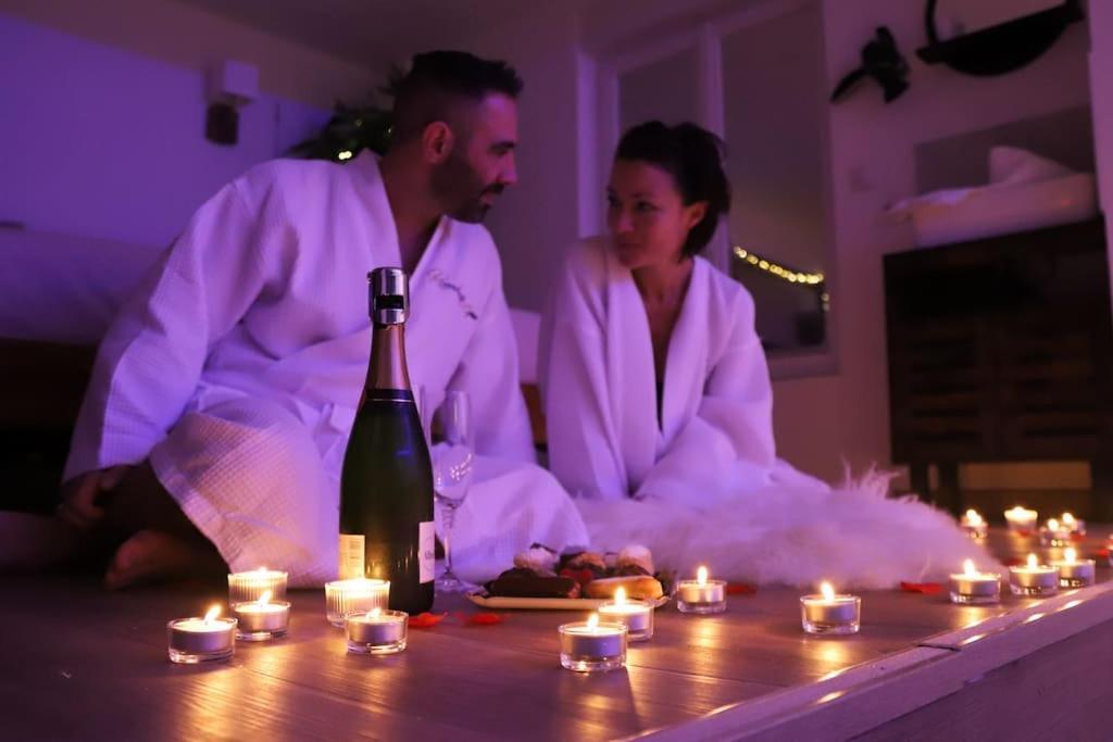 Love Room Unique - Sauna / Jacuzzi Charleville-Mézières Extérieur photo