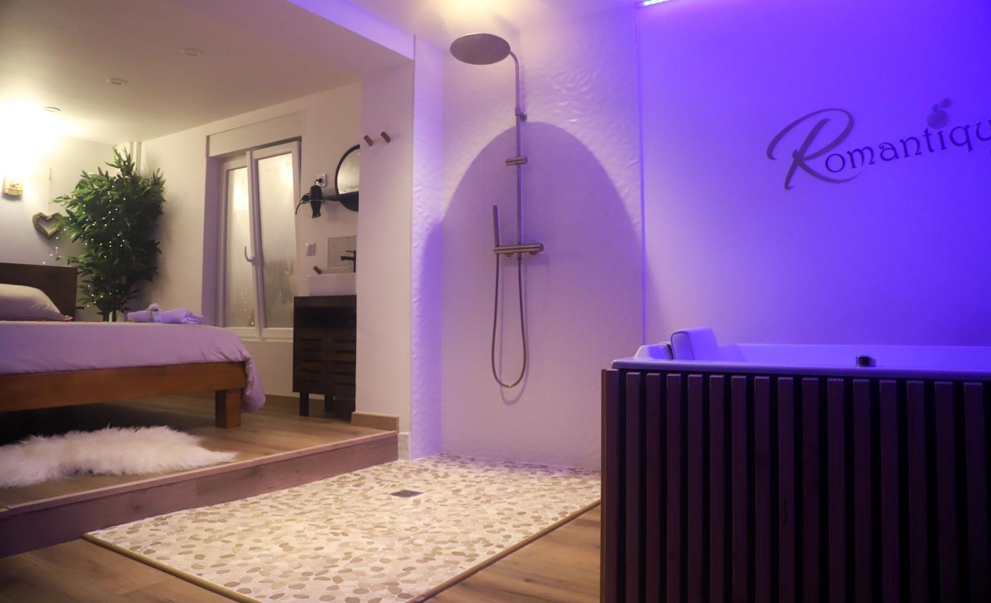 Love Room Unique - Sauna / Jacuzzi Charleville-Mézières Extérieur photo